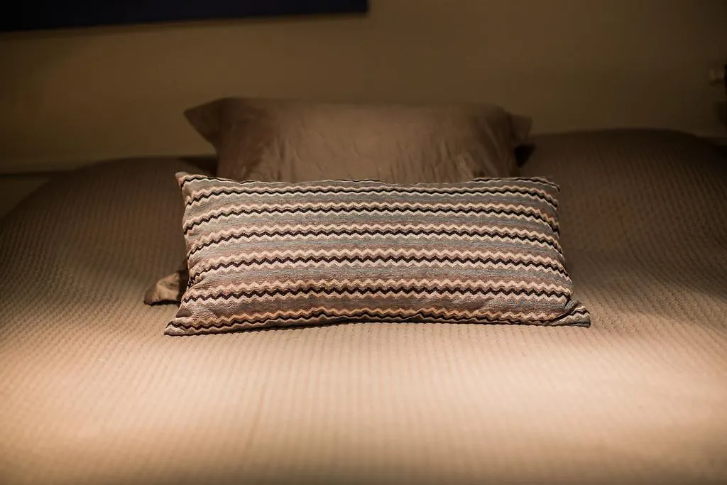 Sleep At Slim Amsterdam Bed & Breakfast